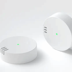 iBeacon with Sensors, 50m Range, Replaceable Battery, Customizable Case - Hospitality Enviro Tech