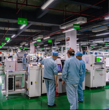 Outdoor LoRaWAN IP67 Gateway with Multi Frequency Support - Hospitality Enviro Tech